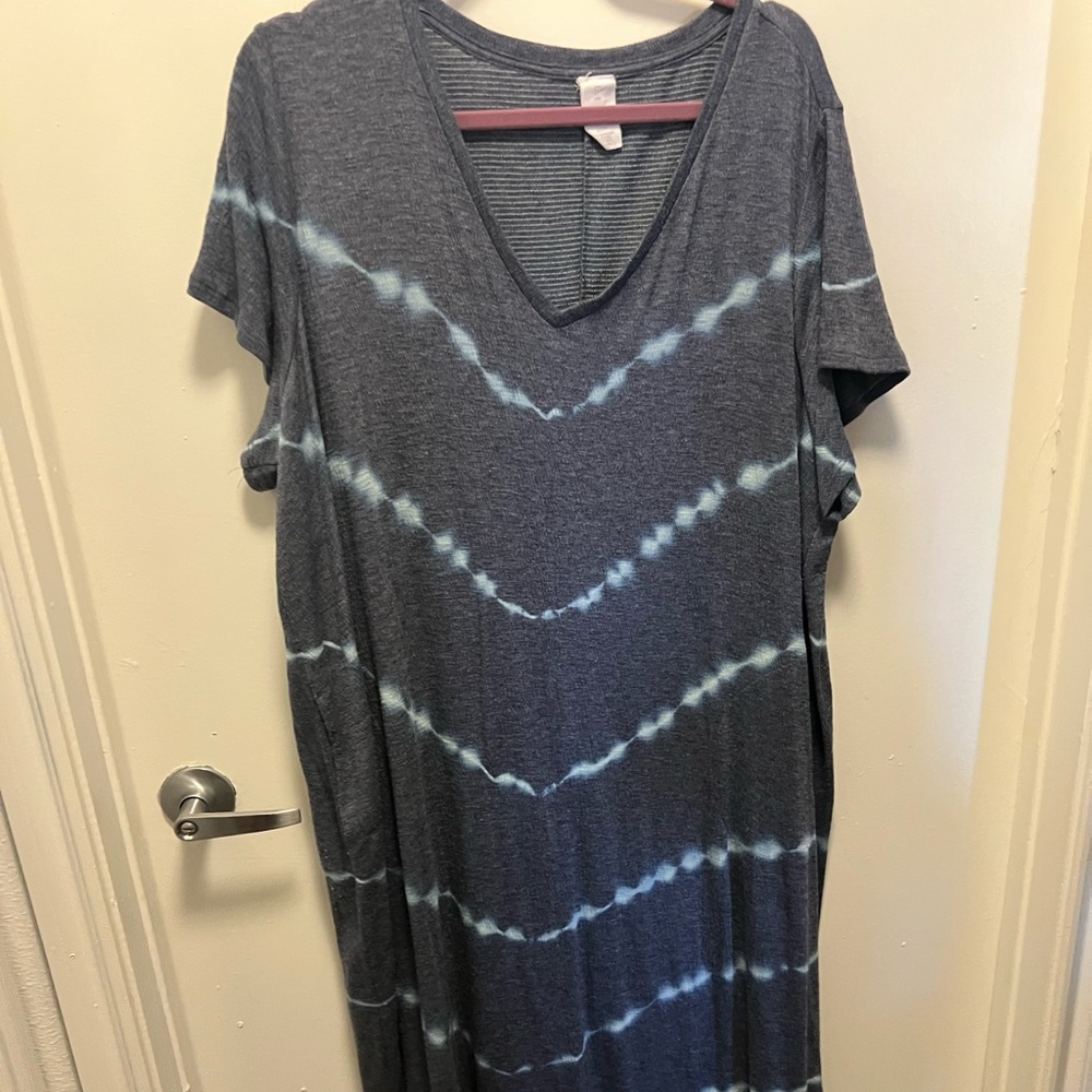 Tie dye maxi dress with pockets !